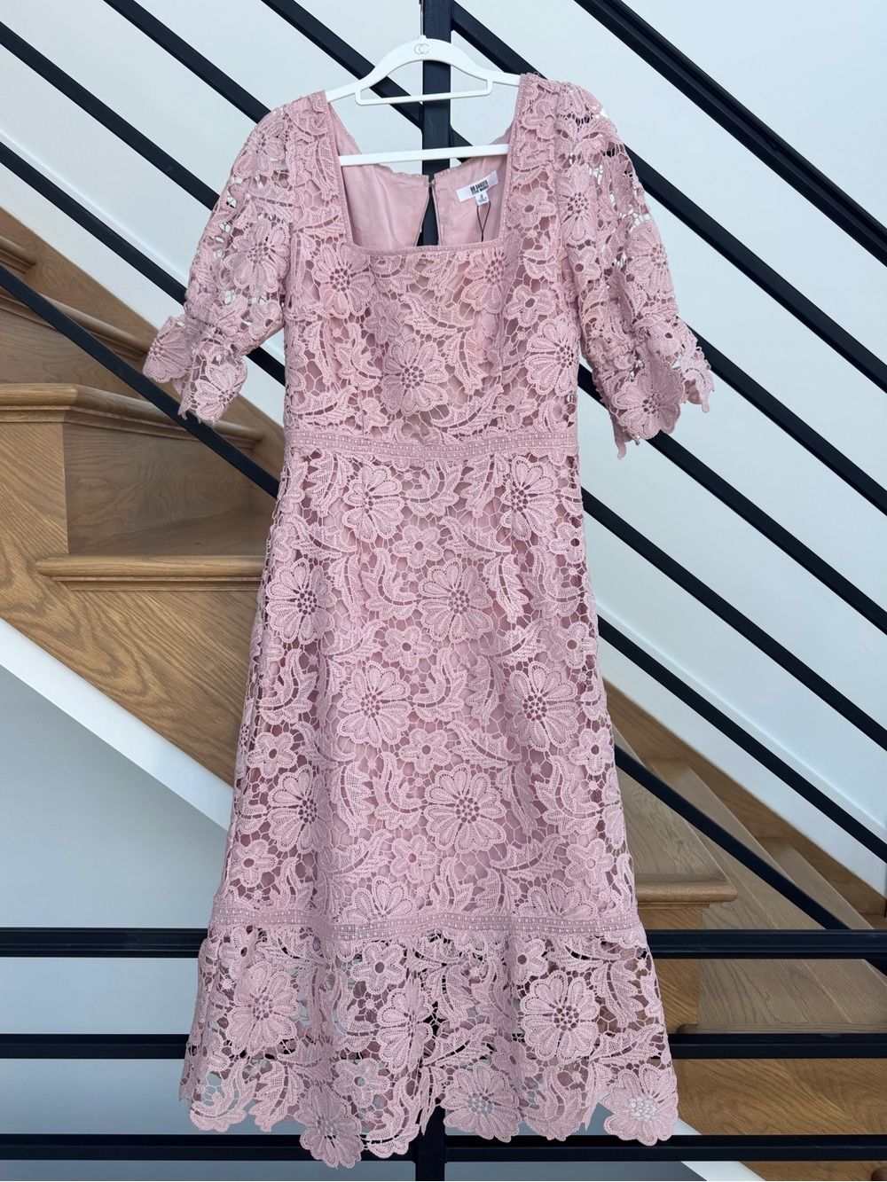BB Dakota Dusty Pink Floral Lace Midi Dress [NWT - Missing Zipper]